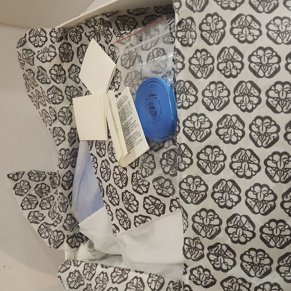 Authentic Alexander McQueen Oversized Spray Flocking Sneakers Men size 8 - Picture 12 of 13